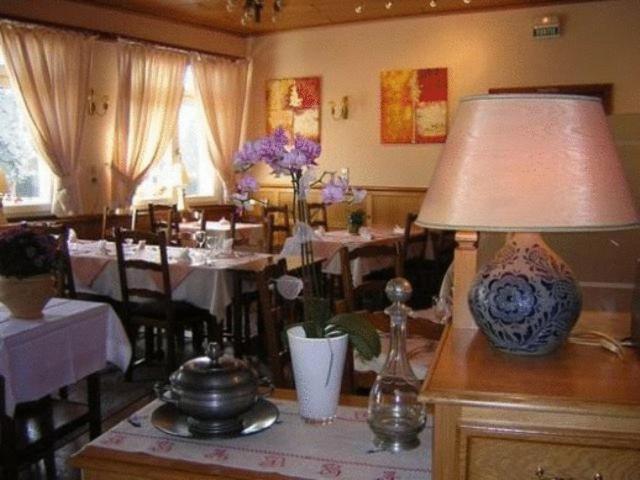 Hotel Restaurant A L'Etoile Merkwiller-Pechelbronn Ngoại thất bức ảnh